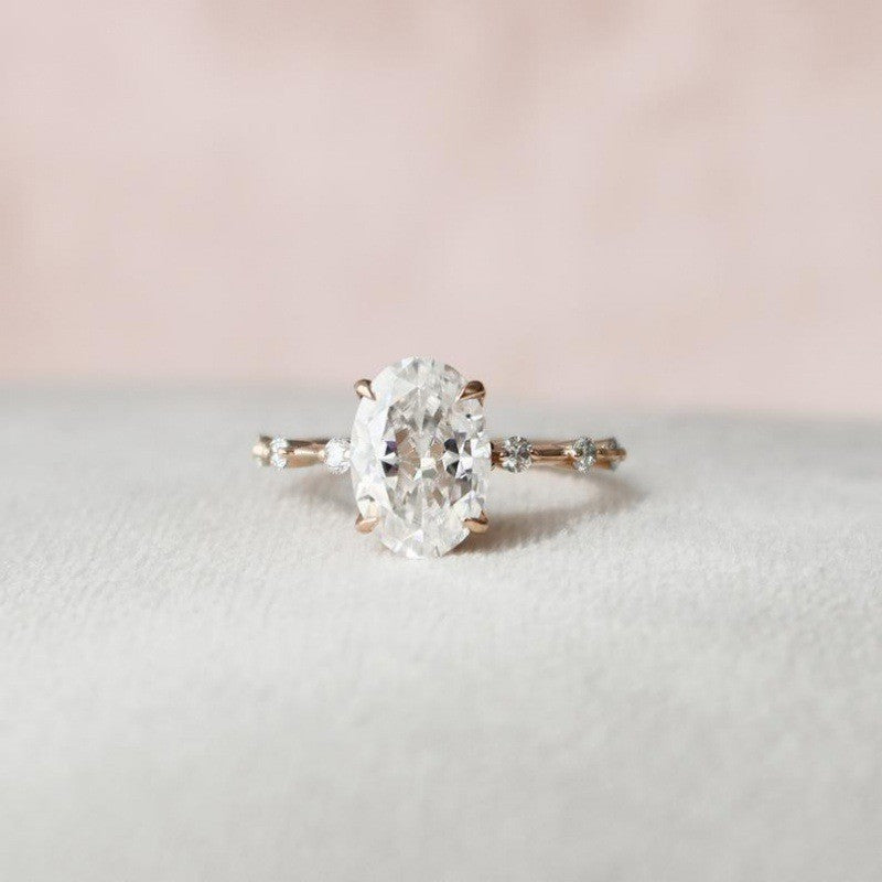 The "Luminous Oval" Minimalist Moissanite Band