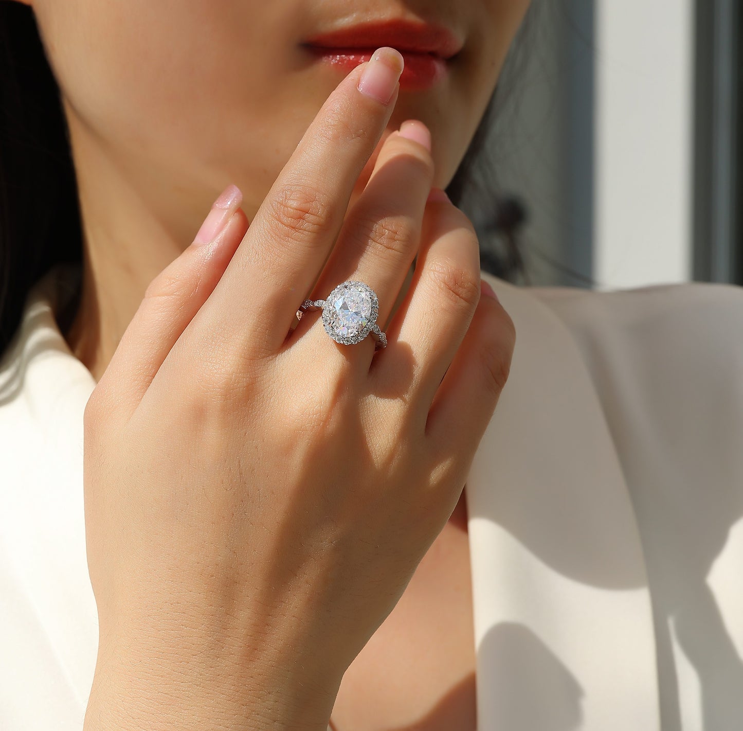 Moonlight Pupil Moissanite Ring